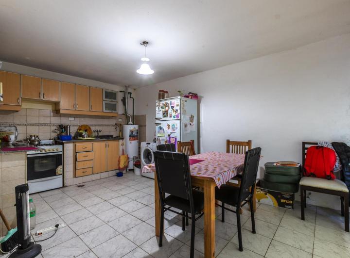 Casa · 84m² · 4 Ambientes · 1 Cochera