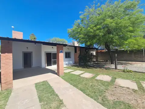 Alquier casa de 2 dor zanjon
