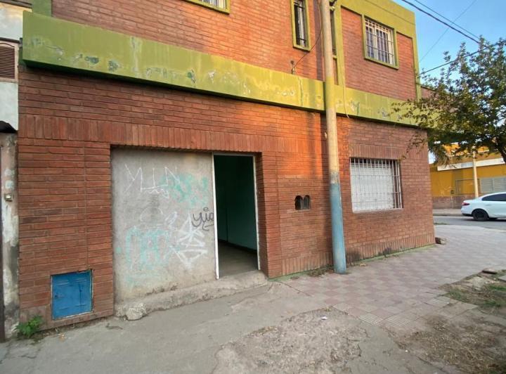 Casa · 327m² · 4 Ambientes · 1 Cochera