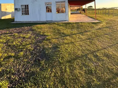 Casa en venta frente al rio