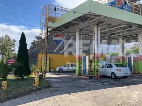 Galpon con oficinas-taller-centro