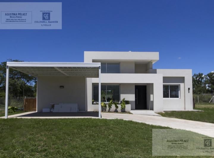 Casa · 221m² · 4 Ambientes · 2 Cocheras