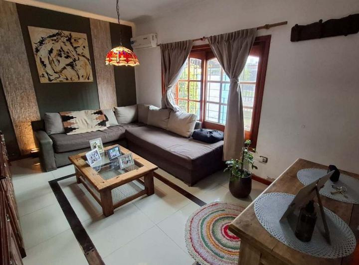 Casa · 174m² · 4 Ambientes · 2 Cocheras