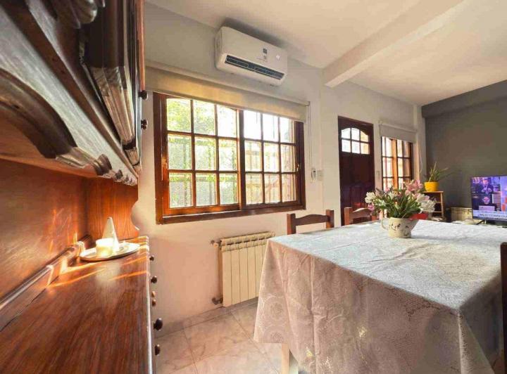 Casa · 71m² · 4 Ambientes · 1 Cochera