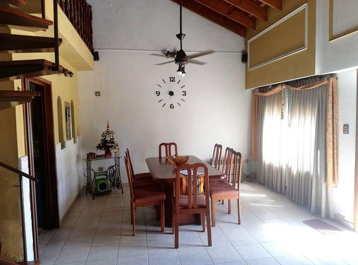 Casa · 210m² · 3 Ambientes · 1 Cochera