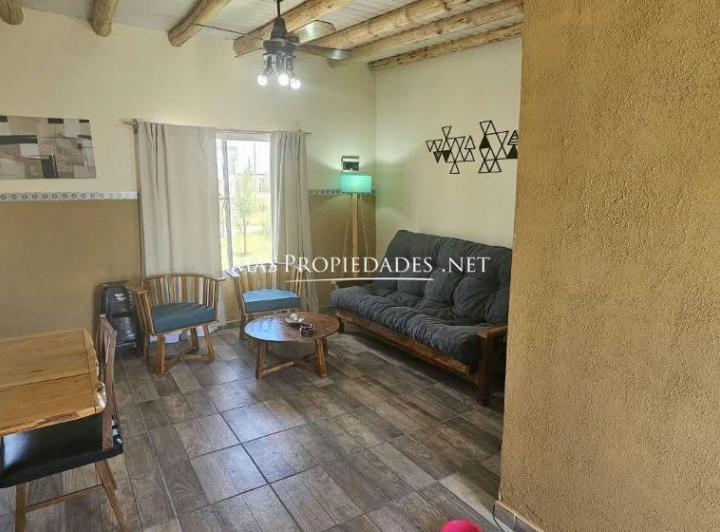 Casa · 67m² · 2 Ambientes · 2 Cocheras