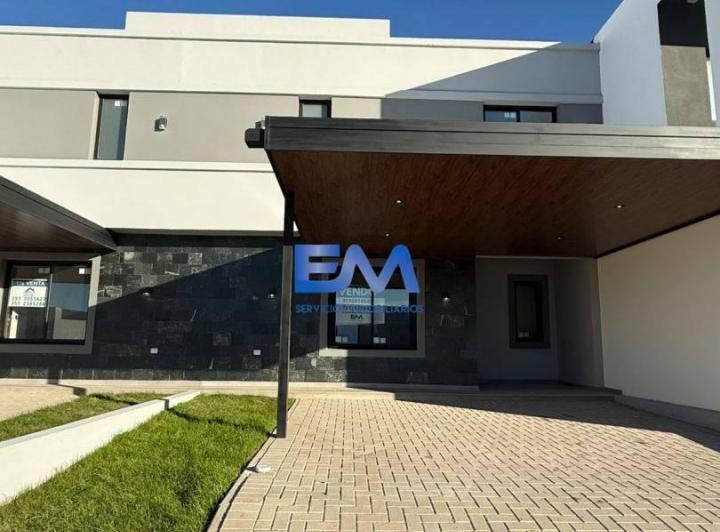 Casa · 145m² · 6 Ambientes · 2 Cocheras