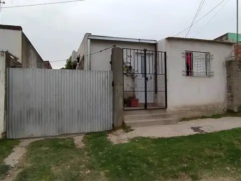 Casa con departamento en venta en victoria