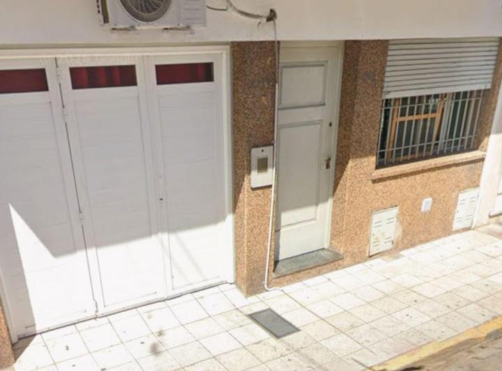 Casa · 90m² · 5 Ambientes · 1 Cochera