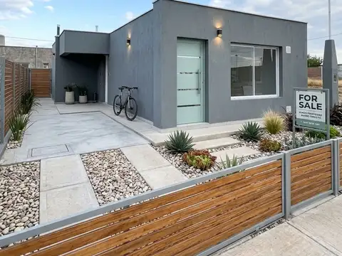 Venta casa  a estrenar guaymallen barrio privado