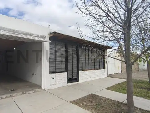 Casa en venta en b° santa rosa, las heras, mendoza.