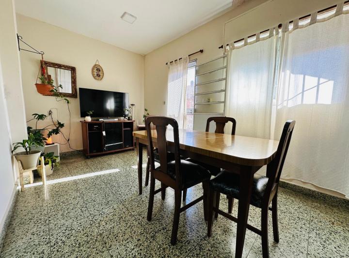 Casa · 90m² · 2 Ambientes · 1 Cochera