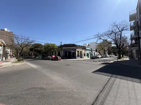 Urquiza al 3700 venta de local en barrio echesortu rosario