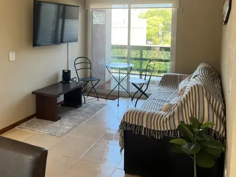 2 ambientes en pinamar ( 1 dormitorio) 4 personas