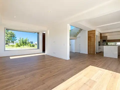 Alquiler casa 5 ambientes, san sebastián, área 10