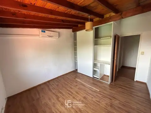 Casa en venta escobar centro, tres dormitorios.