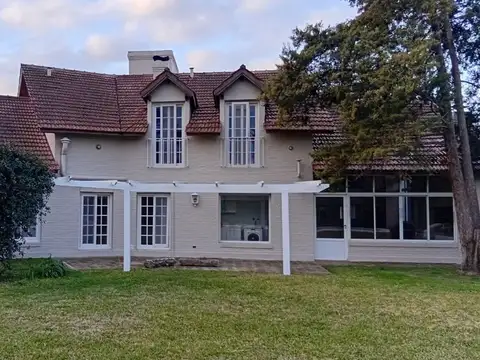 Alquiler casa mapuche 5 dorm,pileta y con 2 lotes