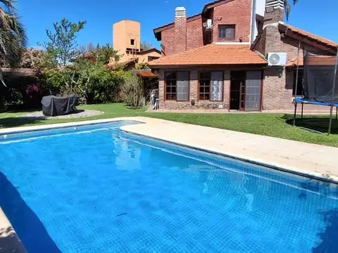 Casa en venta en campo chico country club