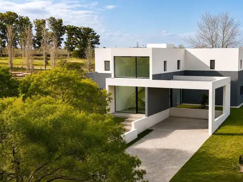 Casa en la reserva cardales