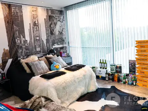 Casa en alquiler anual amoblada. 6 ambientes, 4 dormitorios en suite en la lomada de pilar,