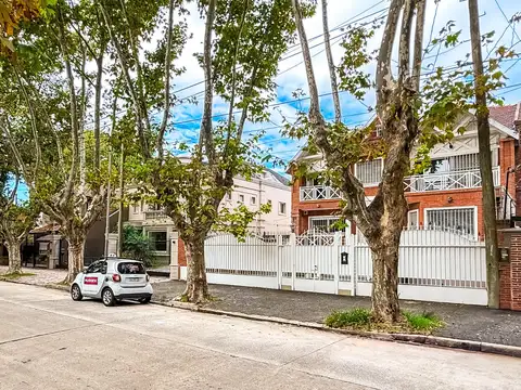 Casa en alquiler, 5 dormitorios, con jardín - martínez, san isidro