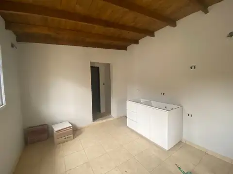 Alquiler  de departamento 3 ambientes en planta baja