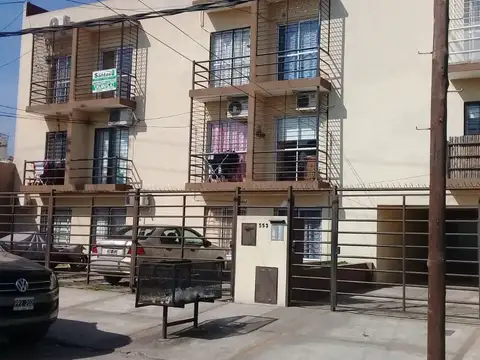 Departamento 2 ambientes c/cochera alquiler moron