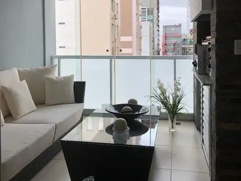 Se alquila amoblado 2 dormitorios en suite, cochera