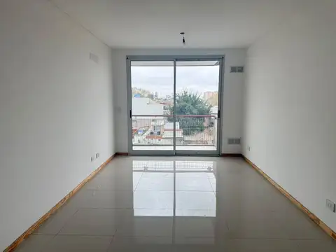 Alquiler monoambiente con cochera ciudadela