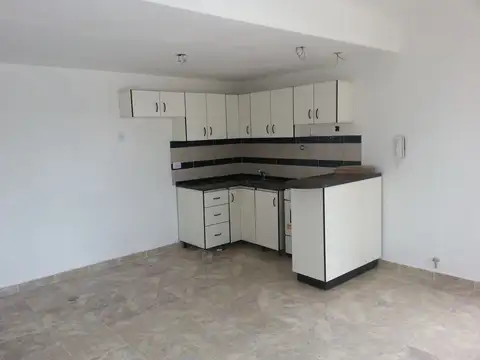 Departamento 2 amb frente cochera patio alquiler ramos mejia