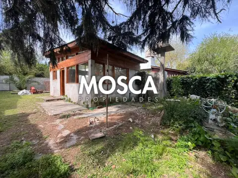 Casa a terminar sobre lote de 400 metros