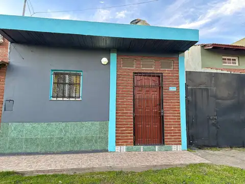 Casa en ph con amplio lote venta mar de ajó
