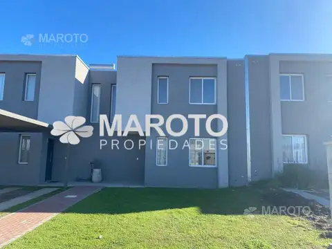 Casa en dos plantas en decs tortugas - maroto propiedades