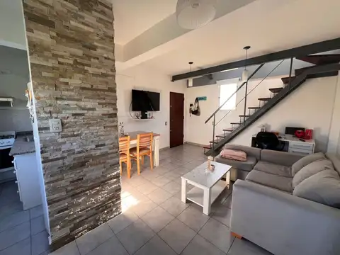 Ph dos ambientes en venta en remedios de escalada