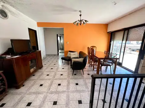 Oportunidad ph 4 ambientes caseros balcon yterraza