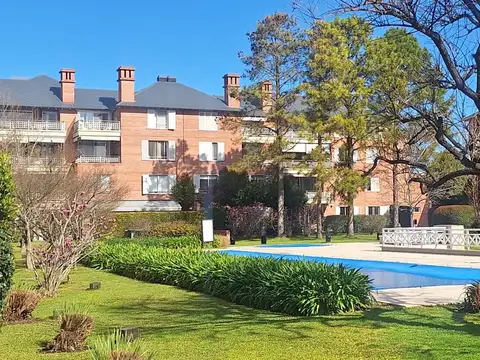 Lindisimo departamento en duplex con jardin propio en venta en condominio jardines de san isidro