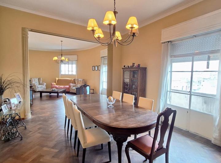 Departamento · 225m² · 4 Dormitorios · 1 Cochera