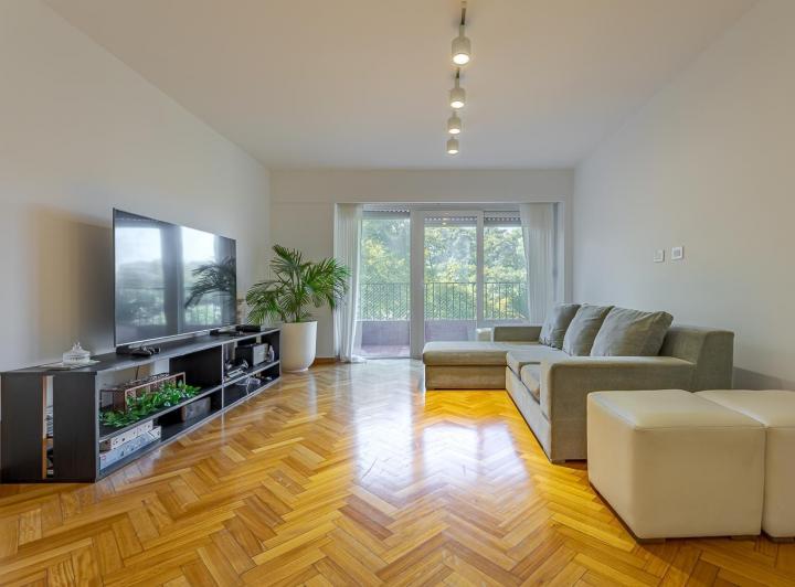 Departamento · 161m² · 6 Ambientes · 1 Cochera