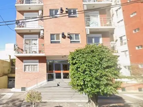 Venta de 1 cochera cubierta en lomas de zamora