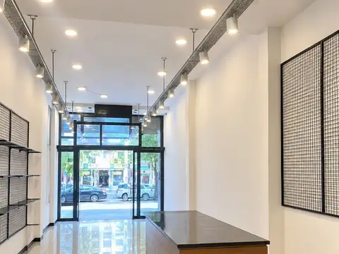 Local comercial en alquiler en calle 8 la plata