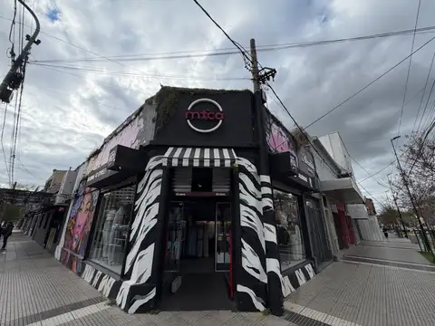 Local en alquiler sobre avenida rocca inmejorable ubicación