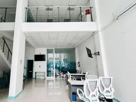 Local de 250m2 con cajero y oficinas, cochera, en alquiler lomas de zamora oeste