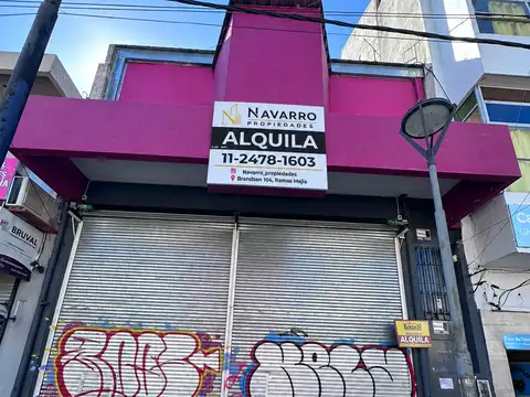 Local 830m2, excelente ubicación !