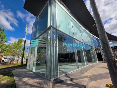 Local en esquina a metros de plaza canning, en complejo prestigio, 285 m2 totales apto todo rubro