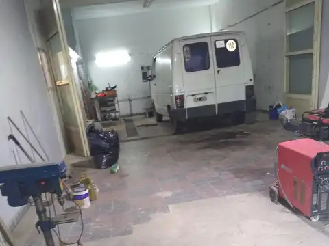Alquiler galpón 120 m2  en caseros