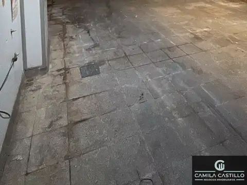 Galpón en alquiler de 350m2 ubicado en ciudad madero