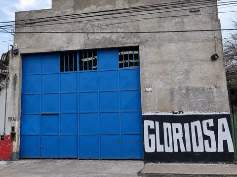 Alquiler galpon, muy buena ubicación, a tan solo 50 metros de av. centenario uruguayo.