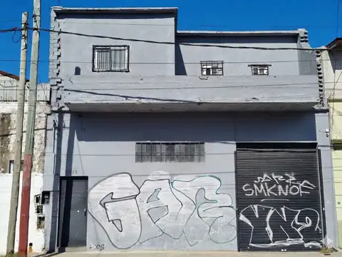 Venta galpón dos plantas 370 m2 gerli lanús este