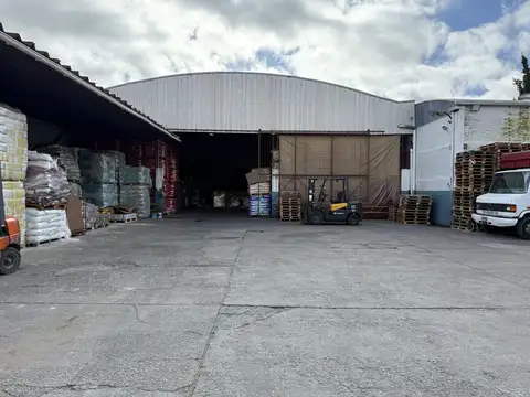 Galpón en venta sobre 141  y calle 44 – la plata