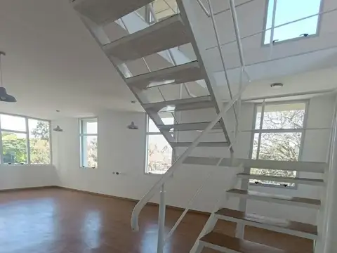 Oficina duplex en alquiler la lucila libertador